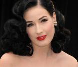 Dita Von Teese, tellement belle, tellement glamour... mmmh... tellement Dita !