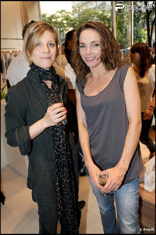 Marina Foïs et Claire Keim pour l'inauguration du concept-store American Vintage rue Tiquetonne à Paris le 16 juin 2009