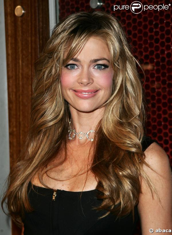 Denise Richards élue pire James Bond Girl de tous les temps !