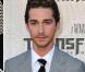 Le classieux Shia LaBeouf, lors de l'avant-première de "Transformers 2", au Mann's Village Theatre de Westwood, à Los Angeles, le 22 juin 2009 !