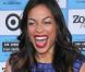 Rosario Dawson, lors de l'avant-première hollywoodienne de "Public Enemies", au Mann's Village Theatre, à Los Angeles, le 23 juin 2009 !
