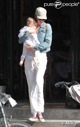 Nicole Kidman collée à sa fille Sunday Rose dans les rues de New York