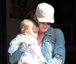 Nicole Kidman collée à sa fille Sunday Rose dans les rues de New York