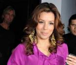 Des boucles en cascade pour la belle Eva 