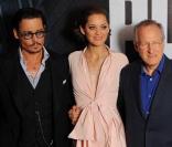 Johnny Depp, Marion Cotillard et Michael Mann, au Gaumont Marignan, à l'occasion de l'avant-première de Public