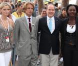 Charlene Wittstock, Andrea Casiraghi, Le Prince Albert et Rama Yade lors du coup d'envoi du Tour de France, à Monaco, le 4 juillet  2009