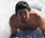 Adrian Grenier à Malibu, c'est l'éclate totale !