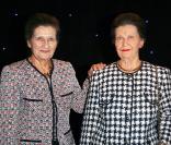 Simone Veil découvre sa statue de cire au Musée Grévin. 09/07/09