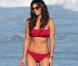 La très jolie Ali Landry, passe une journée idyllique sous le soleil californien avec sa fille Estela Ines, à Malibu, en Californie, le 11 juillet 2009 !