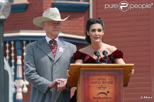Larry Hagman et Vicky Martin Berrocal lors de l'inauguration du complexe hôtelier Grand Hotel le 14 juillet 2009 à Tarragone en Espagne
