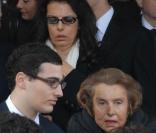 Liliane Bettencourt, sa fille (derrière elle) n'est pas décidée à laisser l'héritage familial être dilapidé
