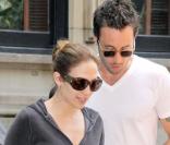 Pour commencer les répétitions sur le tournage de The Back-Up Plan avec son partenaire Alex O'Loughlin, Jennifer Lopez a la tenue parfaite : un jogging ! 