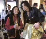 Omer Bhatti et Michael Jackson en décembre 1999 à Neverland