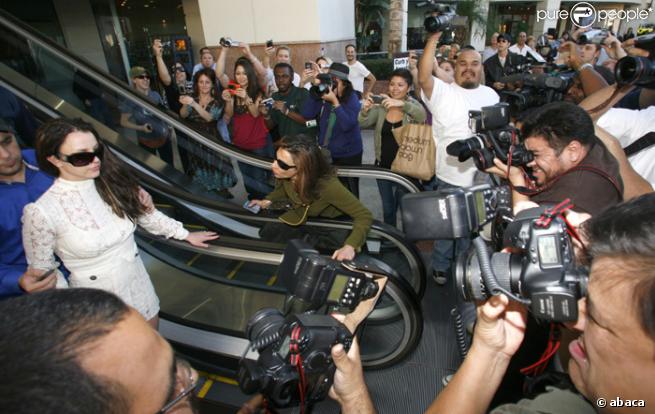 A Los Angeles, bientôt une loi visant à protéger les célébrités des paparazzi ?