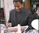 Denzel Washington en promotion à Londres le 22 juillet 2009 pour le film L'Attaque du métro 123 