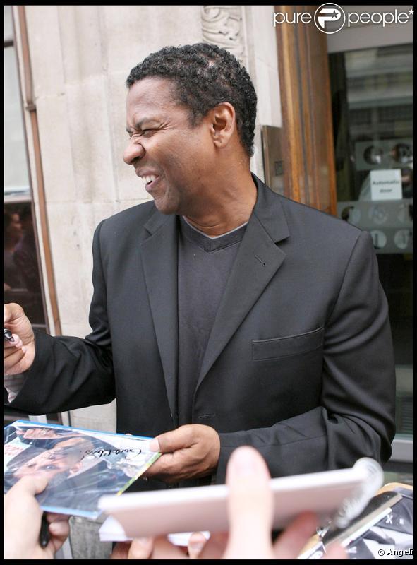 Denzel Washington en promotion à Londres le 22 juillet 2009 pour le film L'Attaque du métro 123 