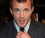 Guy Ritchie retrouve le sourire... dans les bras de Mellany Gandara !