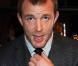 Guy Ritchie retrouve l'amour dans les bras... d'une recalée de la 