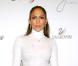 Jlo. La sublime latina, a vu bien loin en créant sa marque de vêtements... mais pas de chance pour Jlo, jusqu'ici, c'est un échec !