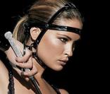 Le célèbre mannequin, Erin Wasson, a réalisé l'un de ses rêves en créant une collection totalement tendance pour la marque RCVA. Elle aura le privilège de la présenter à la prochaine Fashion Week new-yorkaise, au mois de septembre 2009.  