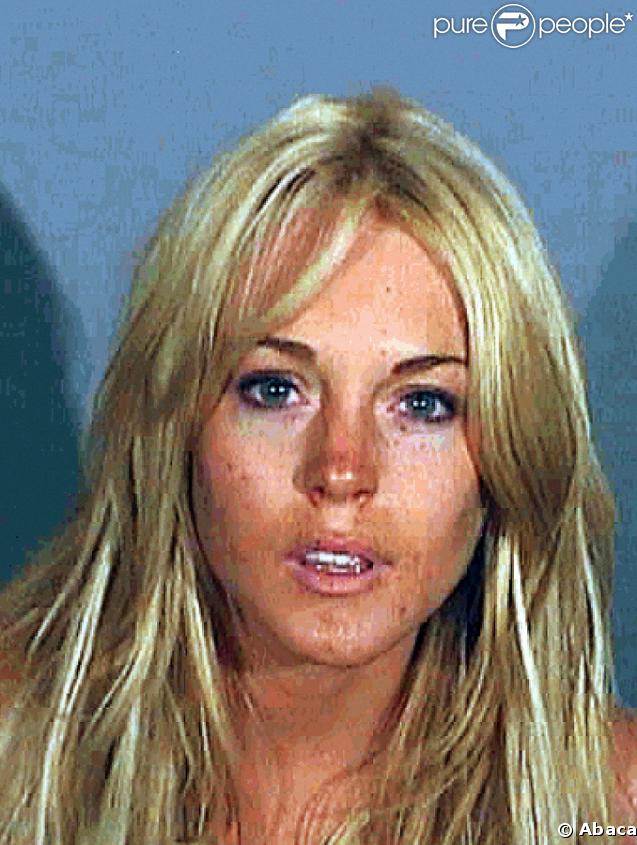 Mugshot de Lindsay Lohan, arrêtée 2 fois pour conduite en état d'ivresse