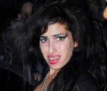 Amy Winehouse : la vidéo où on la voit se shooter au crack a attiré l'attention de la police