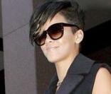 Rihanna tout sourire dans les rues de New York le 25/08/09