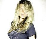Ke$ha, nouvelle venue au rayon des chahuteuses de dancefloor !