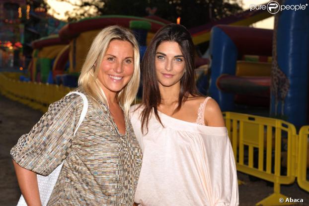 Sophie Favier et Pauline Delpech lors de la soirée de lancement de la Fête au Bois, le 28/08/09, au profit de l'association RISEP.