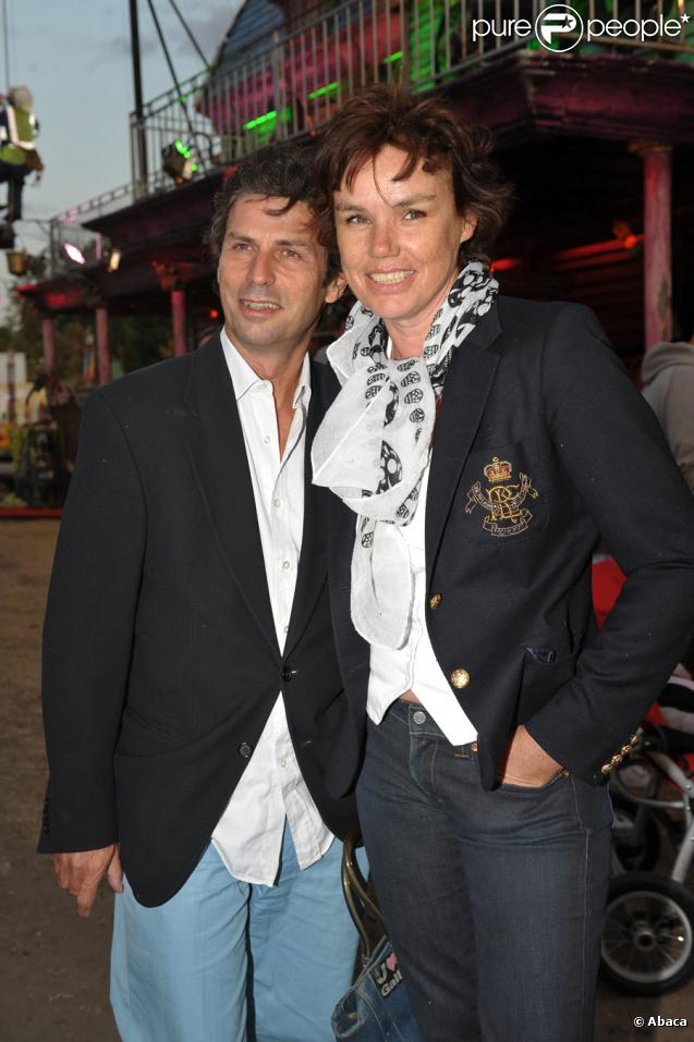 Claire Nebout et Frédéric Taddei lors de la soirée de lancement de la Fête au Bois, le 28/08/09, au profit de l'association RISEP.