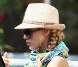 Jessica Alba et sa petite famille, Honor et Cash, en balade à Los Angeles le 30/08/09