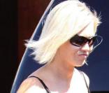 Jennie Garth en mode cool à L.A le 30/08/09