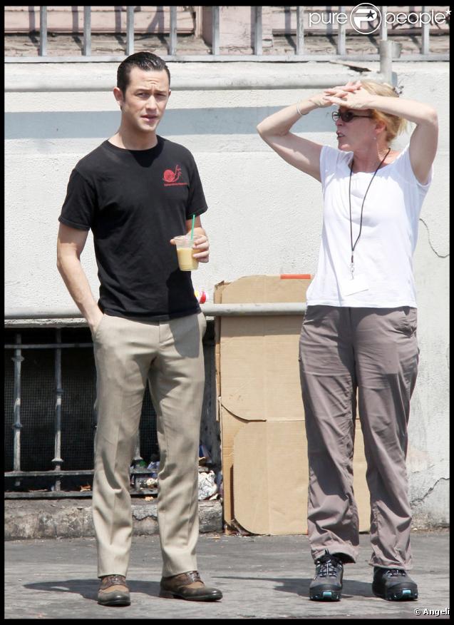 Joseph Gordon-Levitt sur le tournage d'Inception à Los Angeles le 3 septembre 2009