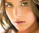 La torride Gemma Atkinson se met à moitié nue... et vous souhaite déjà une bonne année !