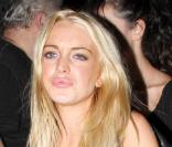 Lindsay Lohan sort sa nouvelle bouche.