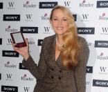 Jerry Hall lance le Sony Touch Edition/Sony Pocket Edition à Londres. 10/09/09