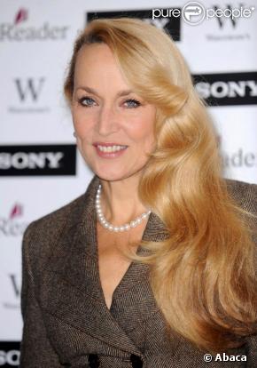 Jerry Hall lance le Sony Touch Edition/Sony Pocket Edition à Londres. 10/09/09