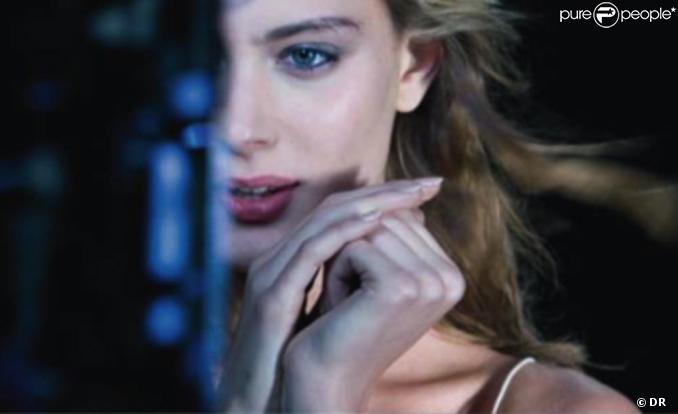 Nora Arnezeder pour la campagne Idylle de Guerlain