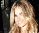 Marisa Miller superbe en bleu lors de la fashion week à New York le 13/09/09