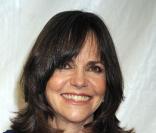 Sally Field ( Brothers And sisters ) 