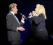 Johnny Hallyday : il a rejoint Sylvie Vartan sur la scène d'un Olympia... en délire ! Le public a refusé de quitter la salle ! (réactualisé)