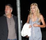 Sophie Monk sort avec un ami pour danser dans un club de Beverly Hills. 18/09/09
