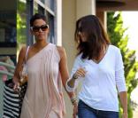 Halle Berry rejoint des amis pour le déjeuner. 19/09/09