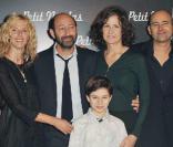 Sandrine Kiberlain, Kad Merad, Valérie Lemercier, Laurent Tirard et Maxime Godart lors de la première du Petit Nicolas le 20 septembre 2009 à Paris