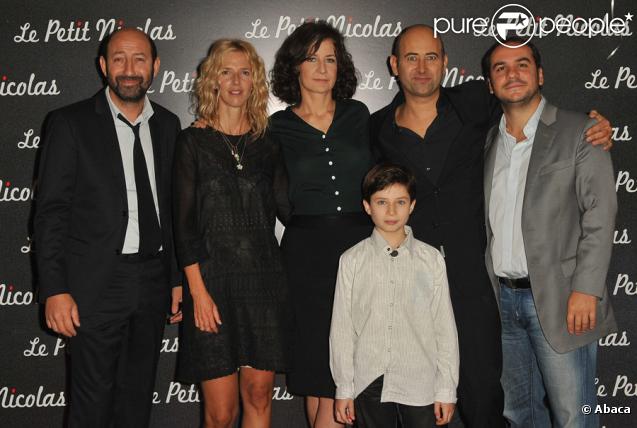 Kad Merad, Sandrine Kiberlain, Maxime Godart, Valérie Lemercier, Laurent Tirard et François-Xavier Demaison lors de la première du Petit Nicolas le 20 septembre 2009 à Paris