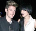 Agyness Deyn et Henry Holland à la sortie d'une fête organisée lors de la Fashion Week à Londres le 21/09/09
