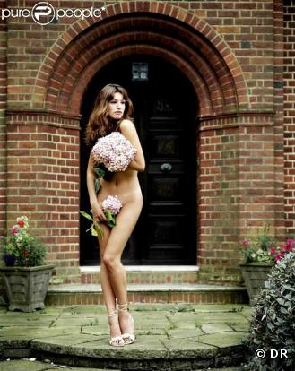Kelly Brook sublime pour Ralph Lauren