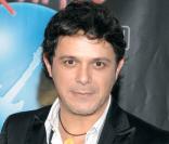 Alejandro Sanz est en butte avec le gouvernement vénézuelien, mais soutenu par ses pairs