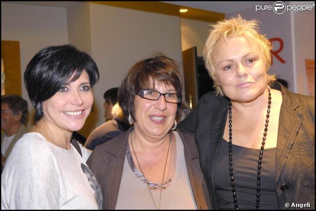  Liane Foly, Annie Grégorio et Muriel Robin à la première du téléfilm  Mourir d'aimer  le 29 septembre à Paris, au cinéma L'Arlequin. 