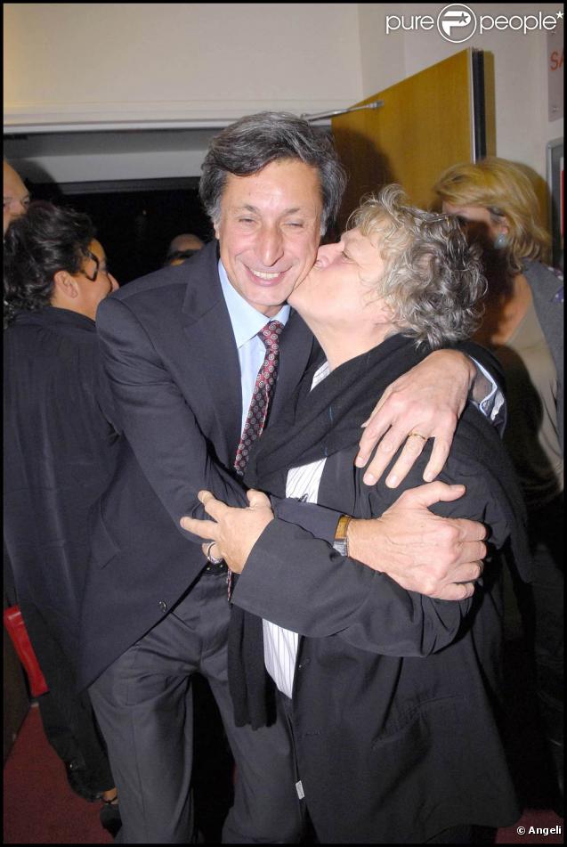  Patrick de Carolis et Josée Dayan à la première du téléfilm  Mourir d'aimer  le 29 septembre à Paris, au cinéma L'Arlequin. 